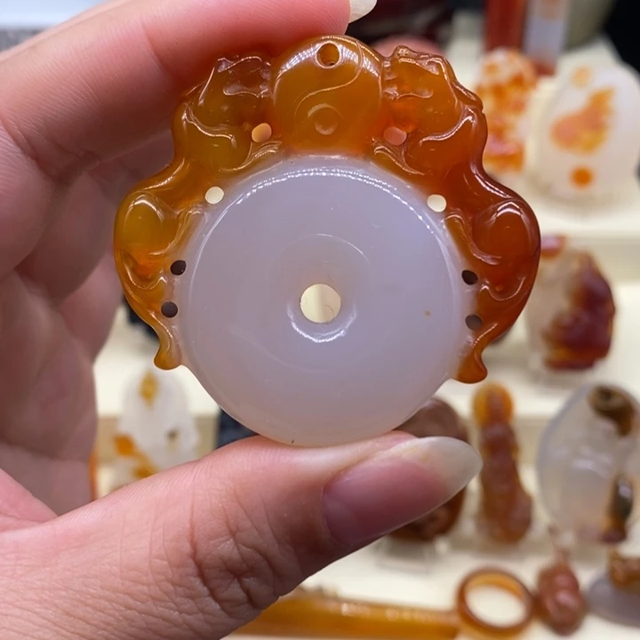 玛瑙/玉髓颈饰未镶嵌