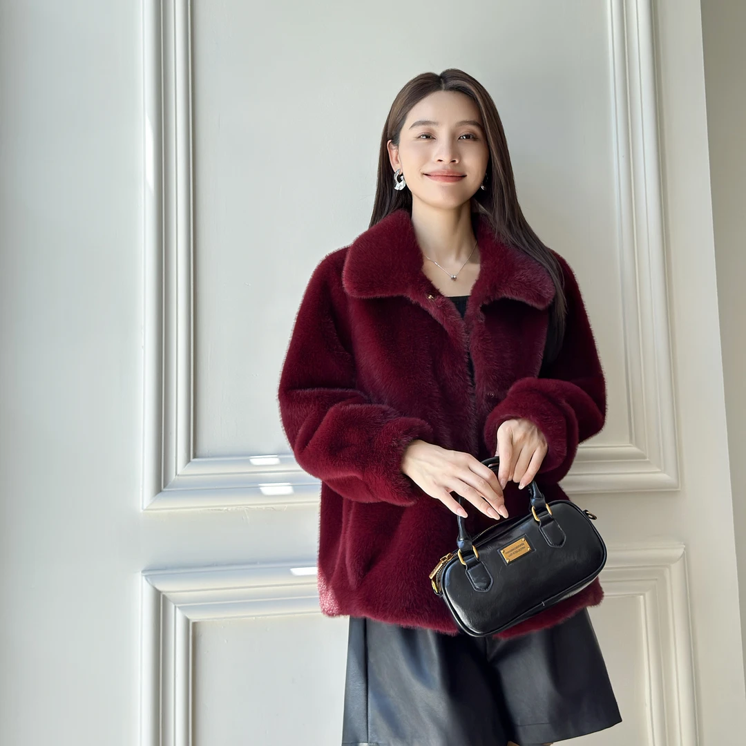 上衣女短款加厚轻奢冬季休闲风短外套百搭保暖翻领