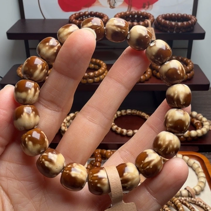 .****紫金鼠吊坠青山紫金油核花皮火焰纹卡12.3