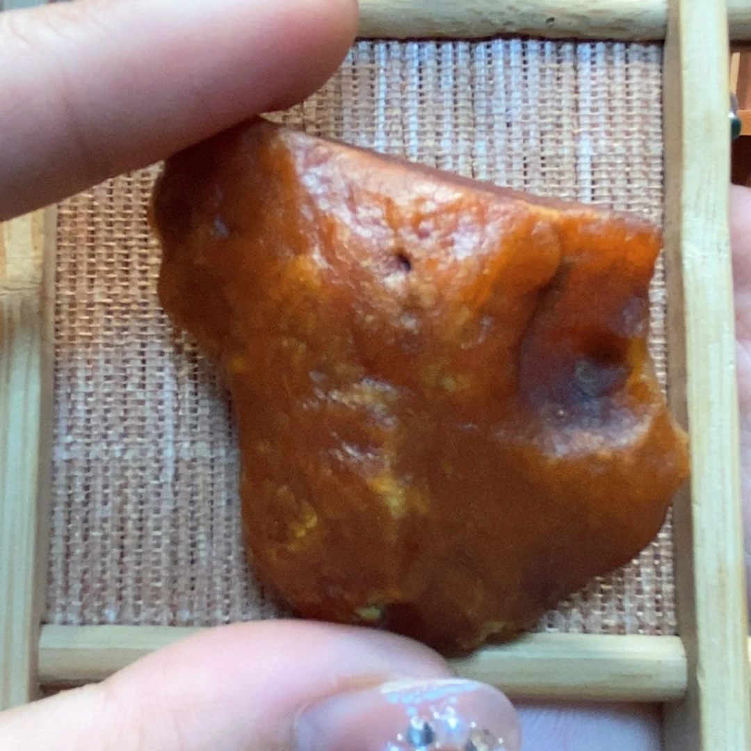 定制琥珀未镶嵌陈