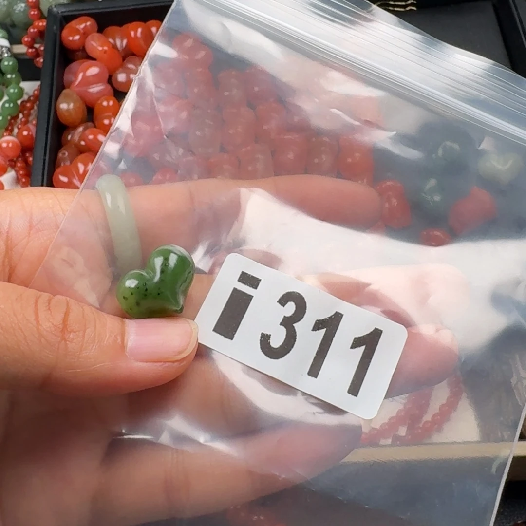 ****️和田玉未镶嵌珠宝奇石