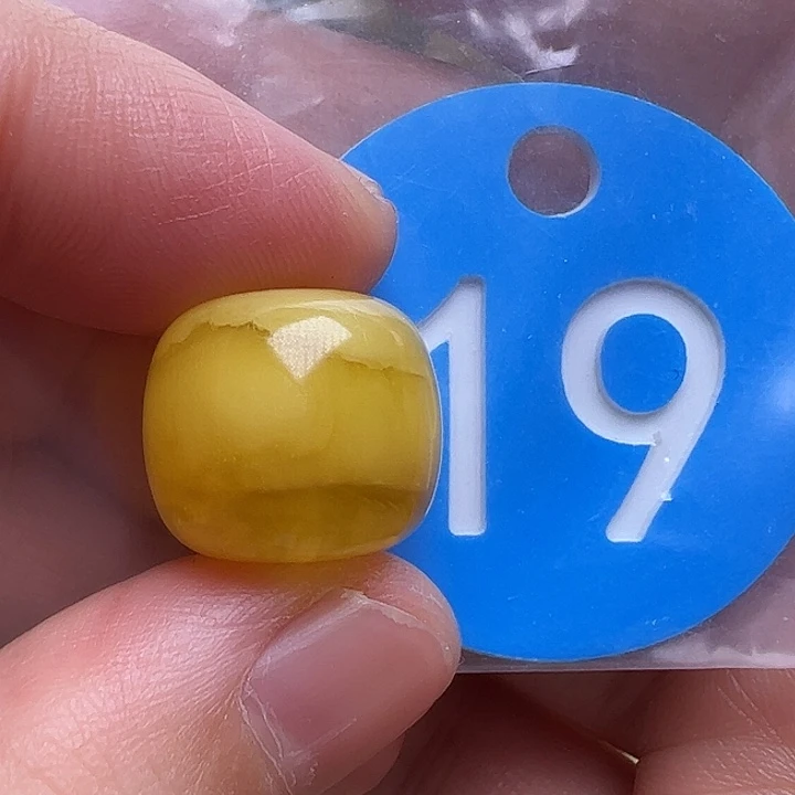 裸石蜜蜡未镶嵌15mm微瑕