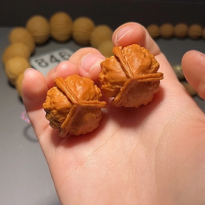 把件文玩核桃三棱847