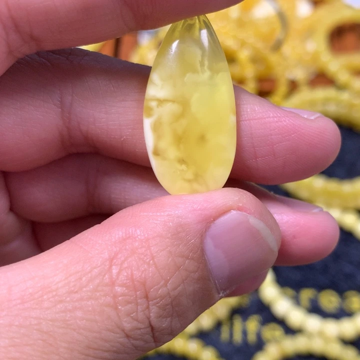 手链琥珀未镶嵌琥珀