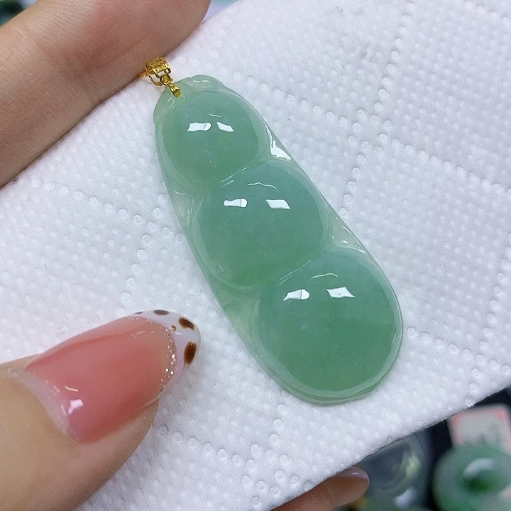 翡翠18K金镶嵌颈饰挂件