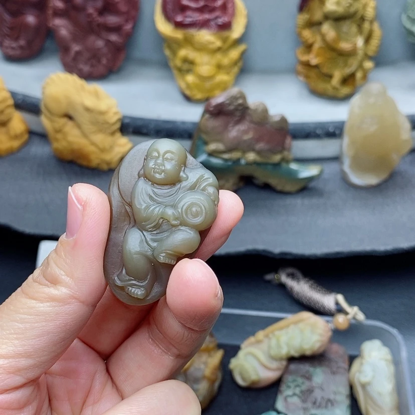 【闪购商品】定制石英质玉吊坠未镶嵌