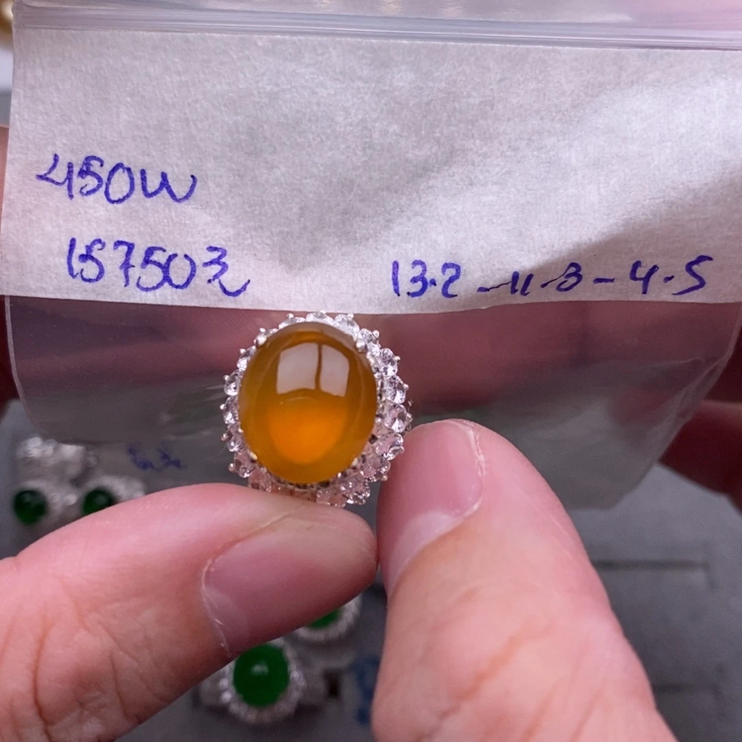 定制翡翠未镶嵌缅甸翡翠