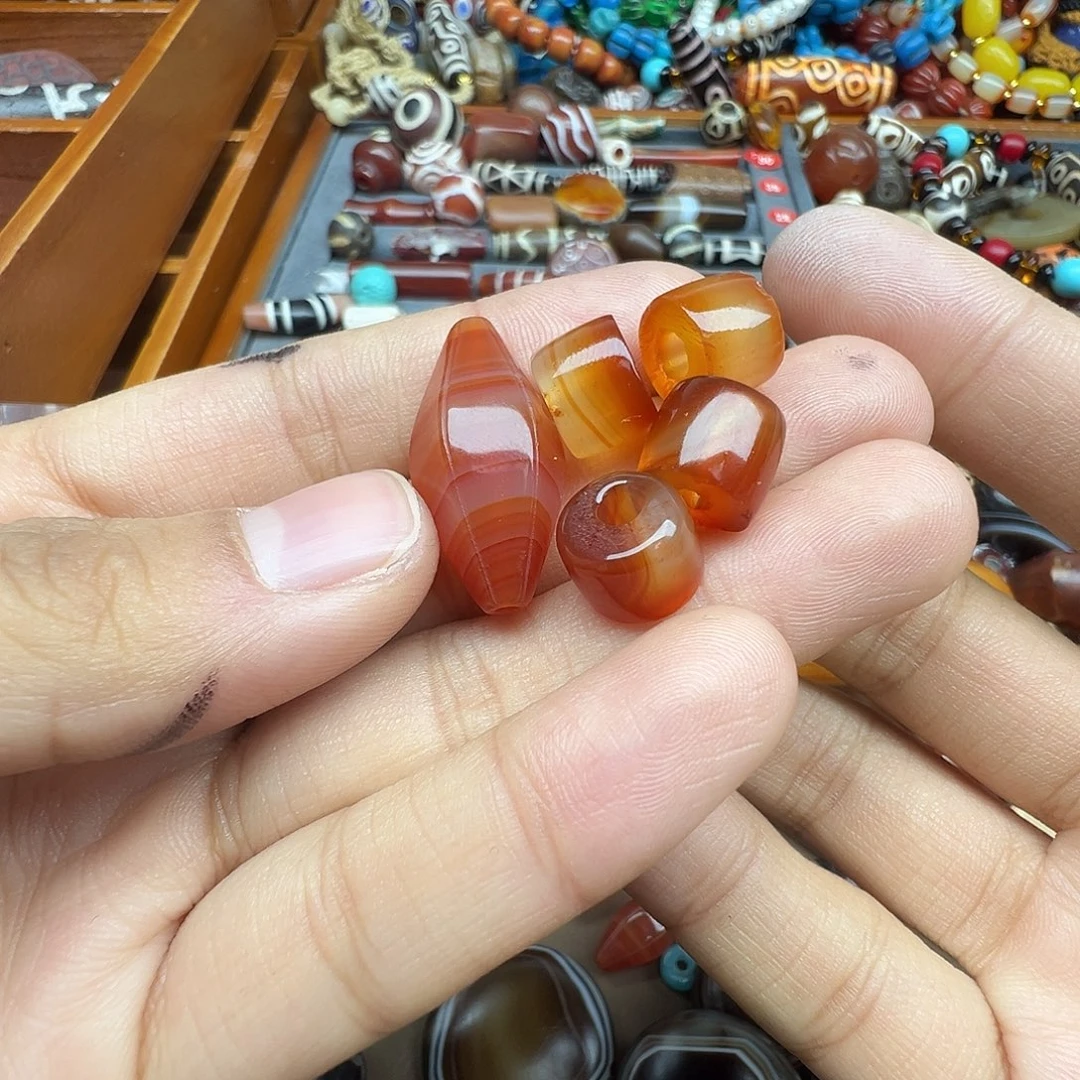 清***允玛瑙/玉髓未镶嵌珠宝半成品