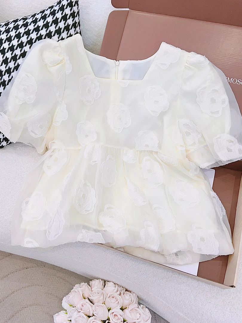 琳心丨夏季新款杏色蕾丝绣花方领泡泡袖衬衫 AL0031