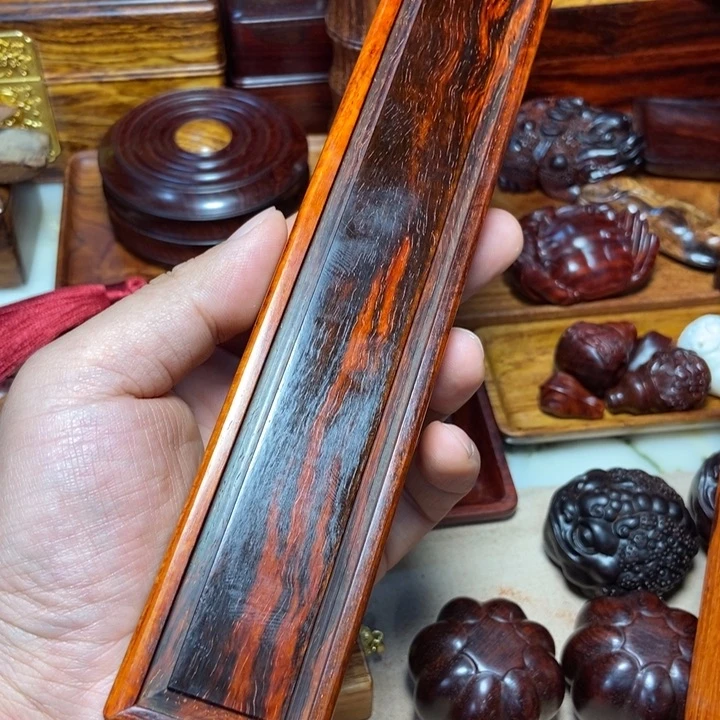 檀香紫檀（小叶紫檀）安*