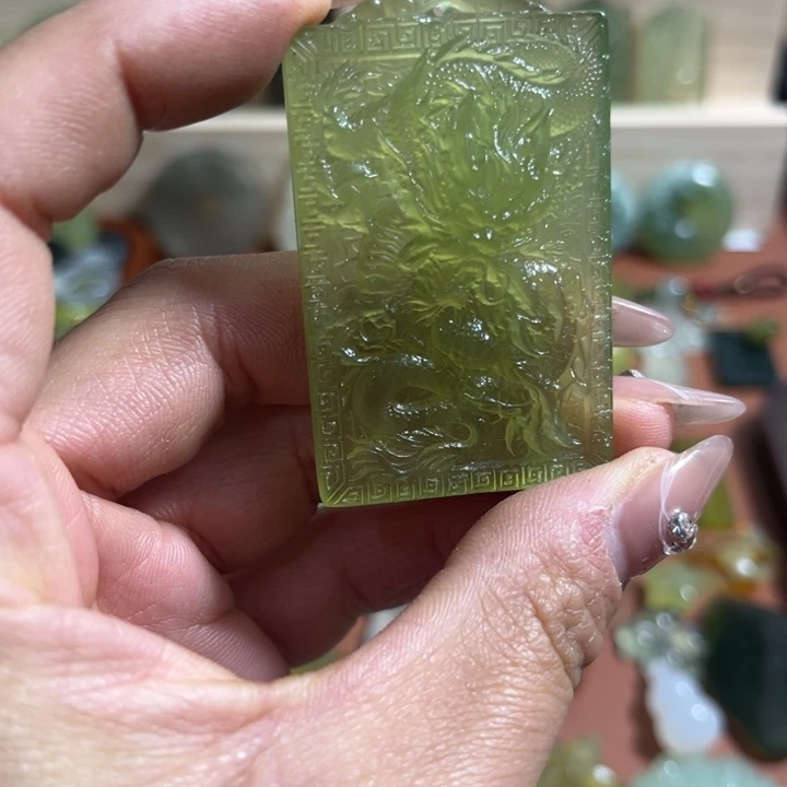 蛇纹石玉合金颈饰