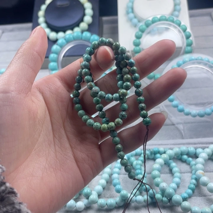 水晶圆珠未镶嵌微瑕绿松4mm圆珠手串