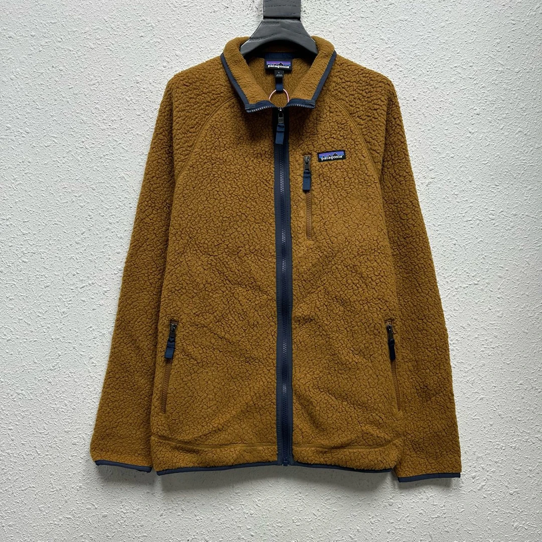 全新未使用 Alexander McQueen/亚历山大·麦昆 摇粒绒外套 XJ0232
