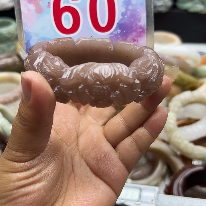 石英岩玉手镯未镶嵌