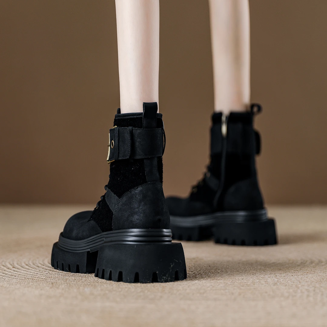 今年流行马丁靴女2025秋季新款厚底户外中筒工装靴真皮英伦风短靴