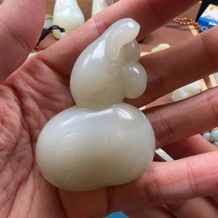 和田玉未镶嵌颈饰且末葫芦