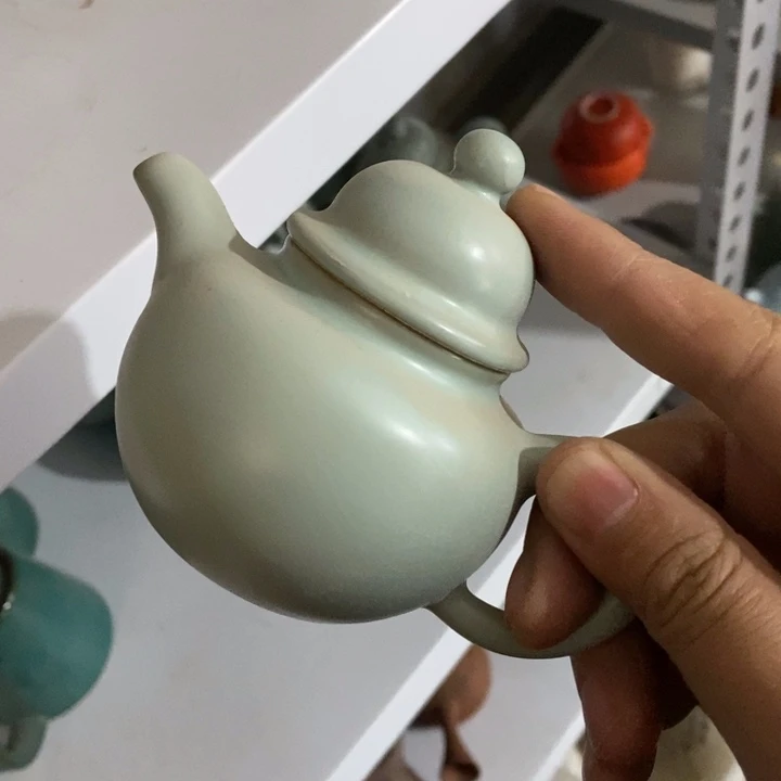 陶瓷艺术品及艺术壶