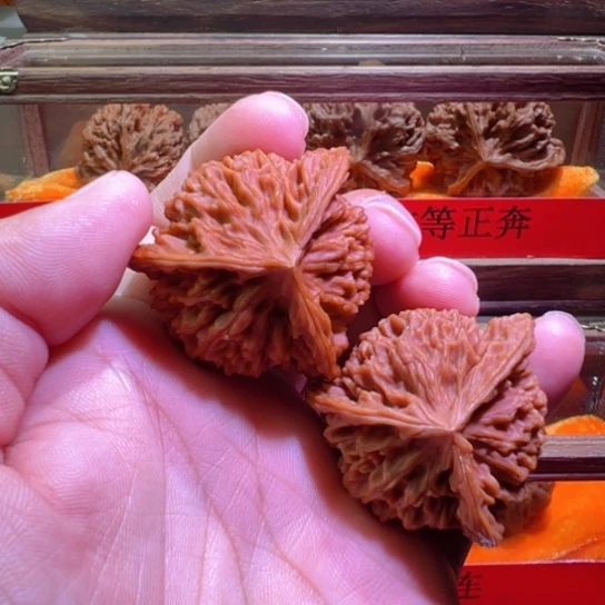 华贵土豪级球奔盘龙纹43边38高