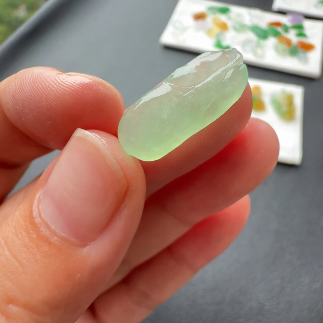 定制翡翠未镶嵌冰种阳底树叶