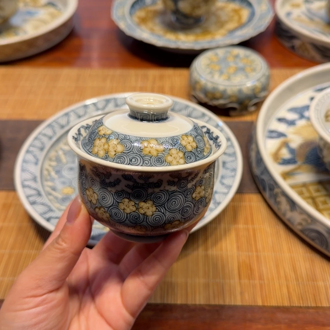 二号釉里金盖碗手绘