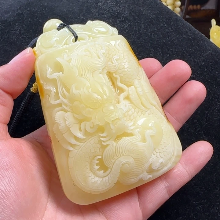 未镶嵌蜜蜡珠宝奇石