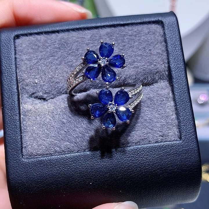 银S925镶嵌蓝宝石戒指