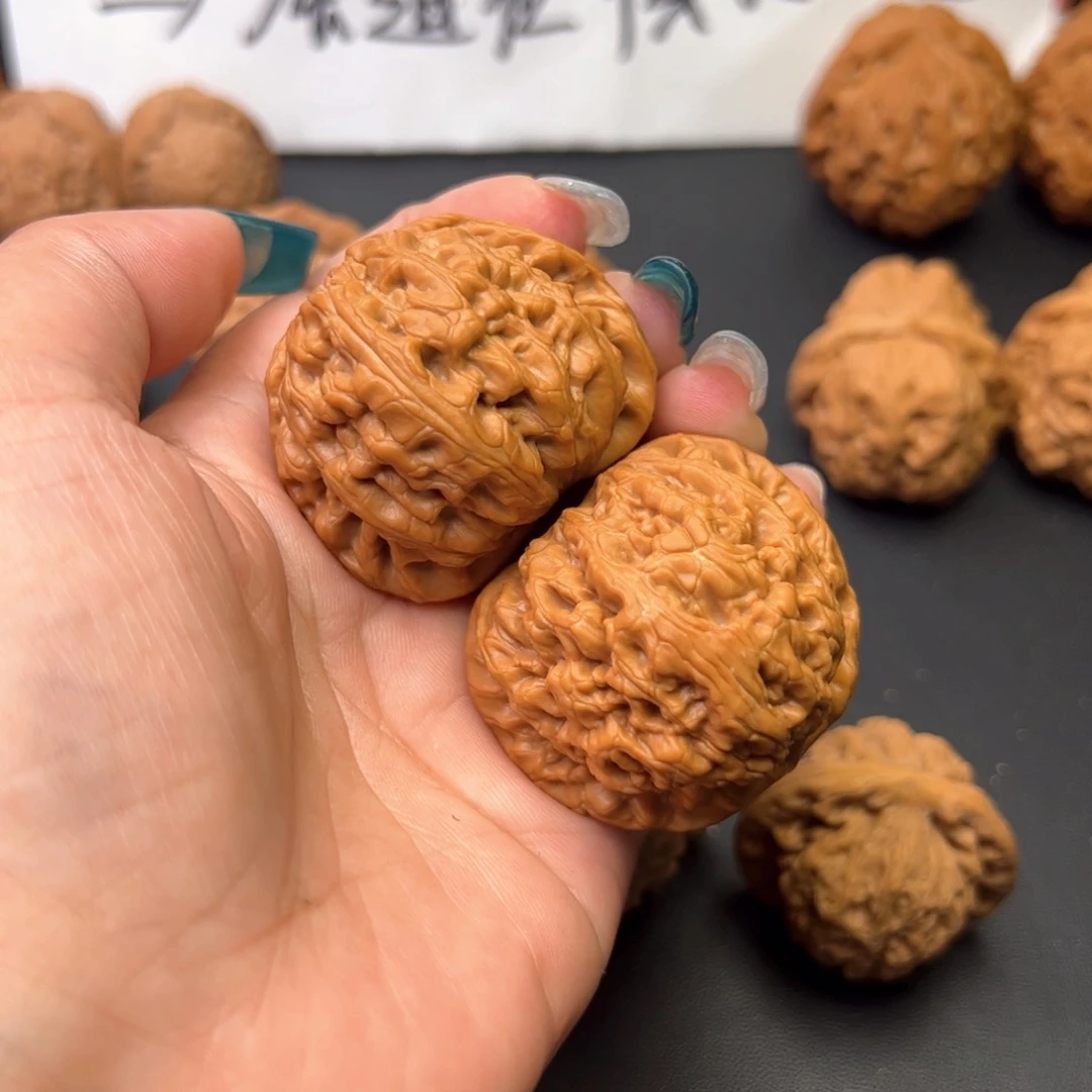文玩核桃吊坠芳芳43红锦鲤