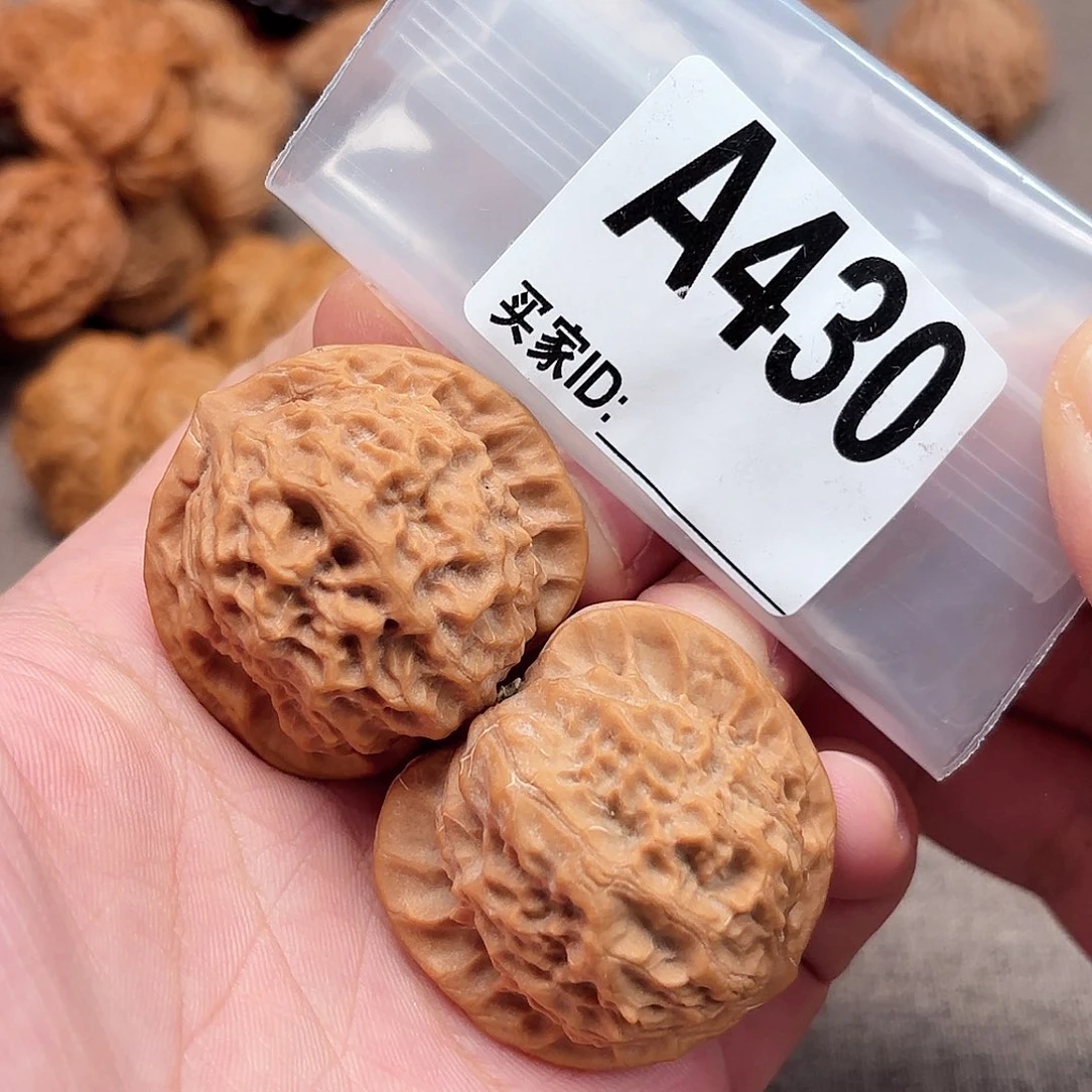 文玩核桃把件瓷娃娃A430