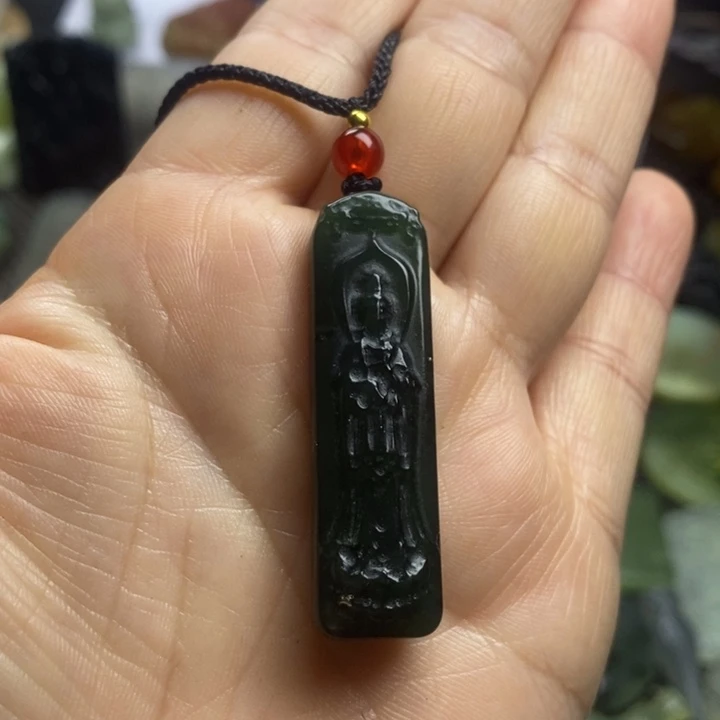 合金蛇纹石玉颈饰