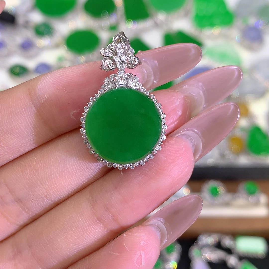 翡翠颈饰18K金镶嵌111111111