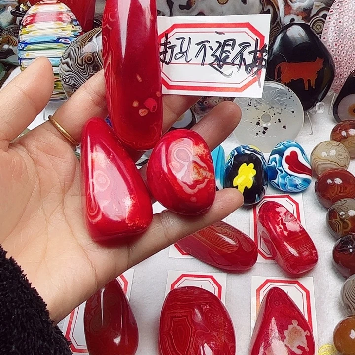 狼***王玛瑙/玉髓未镶嵌珠宝奇石