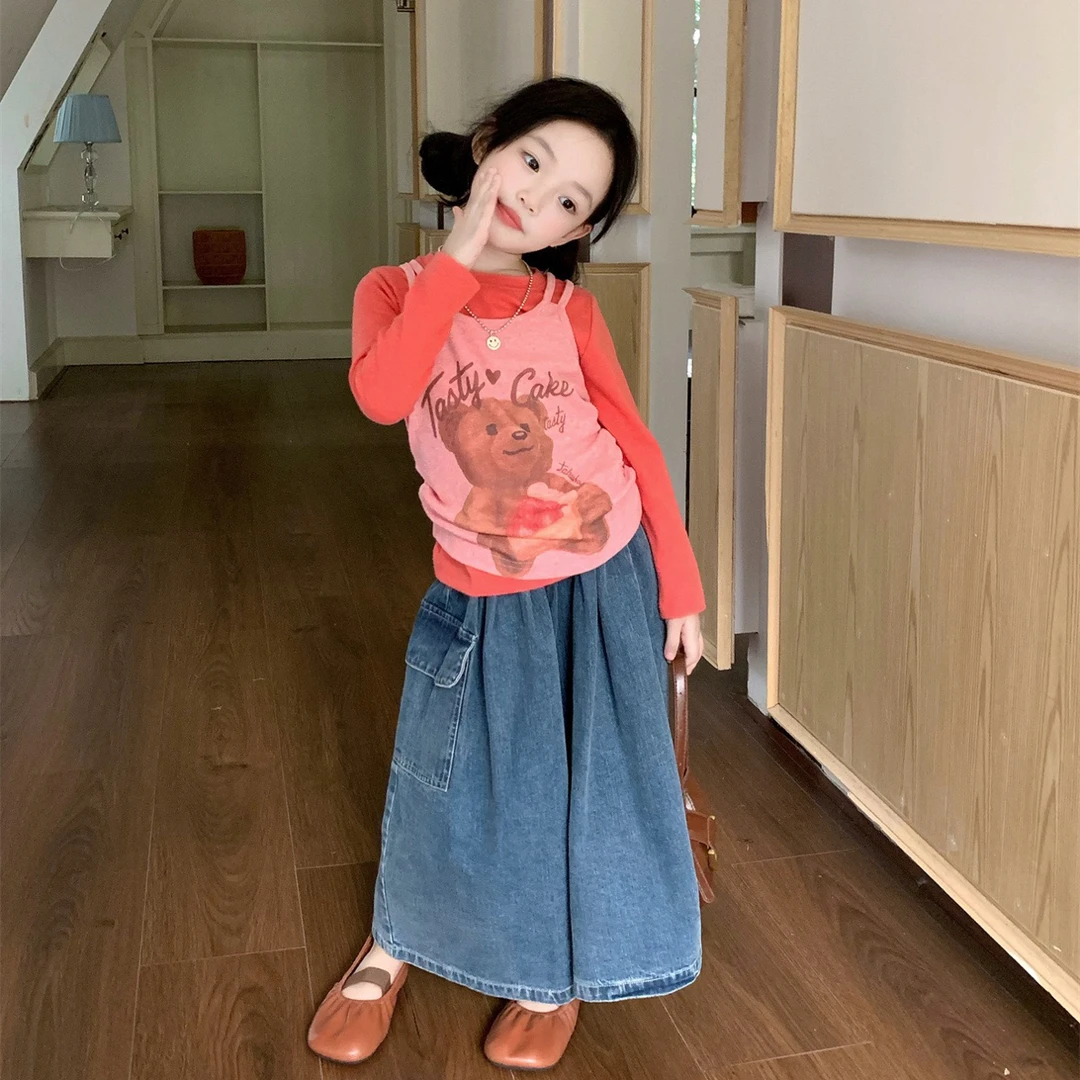 小言-2025秋季新款女童洋气卡通背心长袖打底衫两件套牛仔裤套装