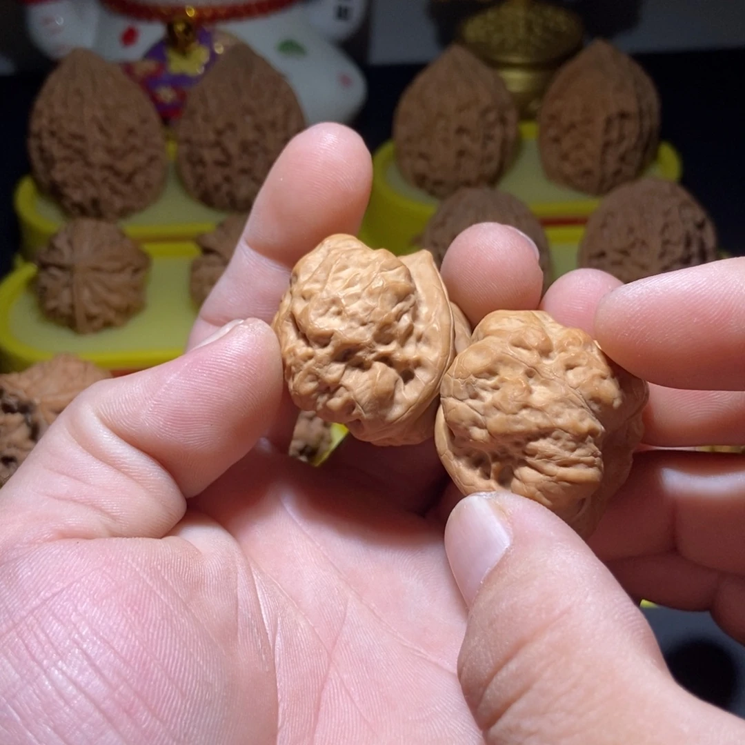 阿***杜把件文玩核桃古蟾