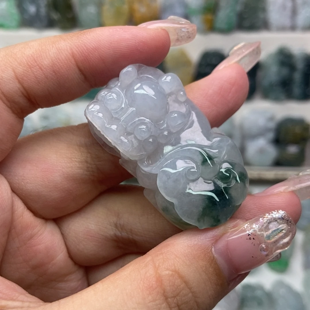 吊坠(赠链)未镶嵌翡翠