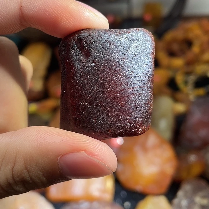 琥珀未镶嵌珠宝奇石