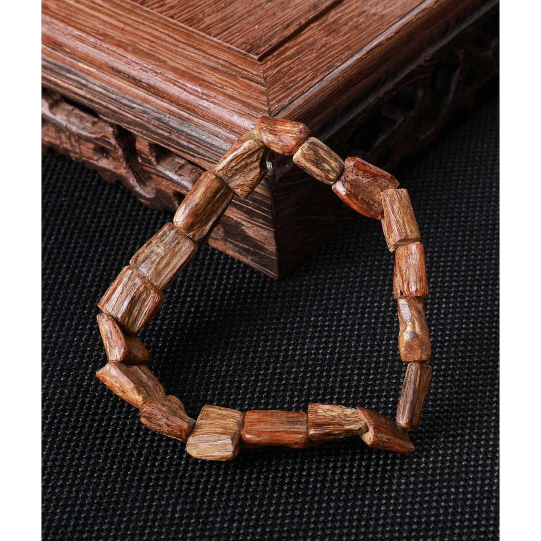 A066 达拉干沉水随形老料单圈手串 6.77g