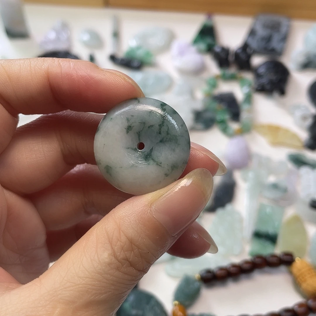 未镶嵌定制翡翠翡翠