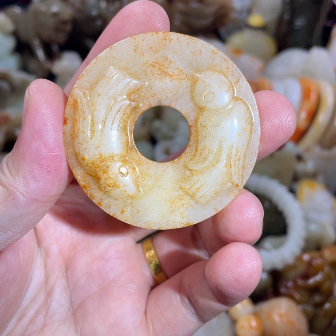 和田玉未镶嵌把件