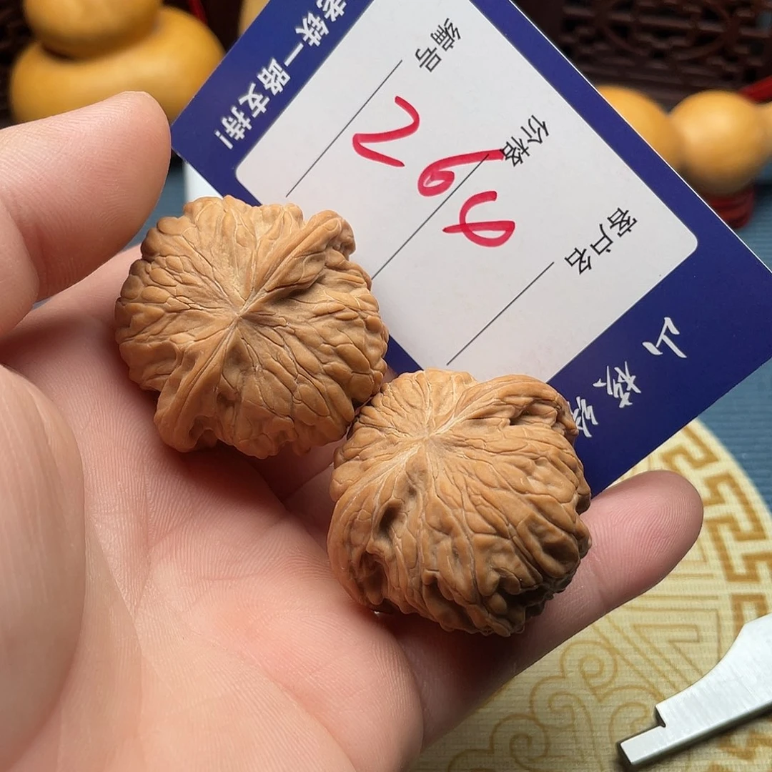 阿***牛文玩核桃闪电购264