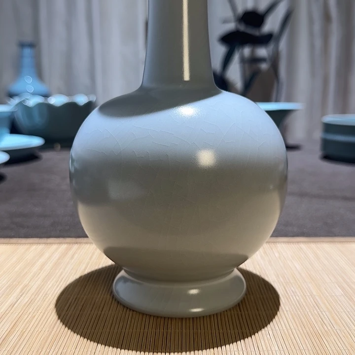 杯子全手工，长颈瓶。