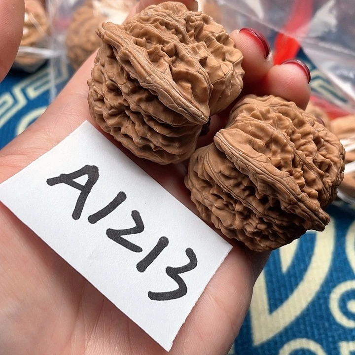 文玩核桃把件四坐楼全品111111111111111