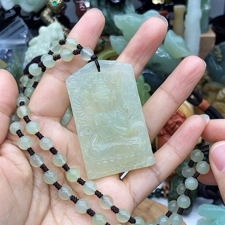 岫玉未镶嵌吊坠挂件