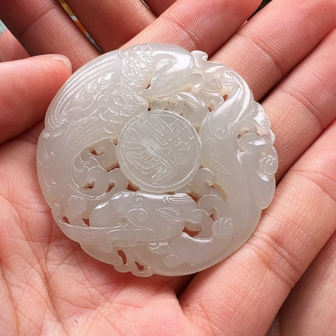 颈饰未镶嵌和田玉闲**白