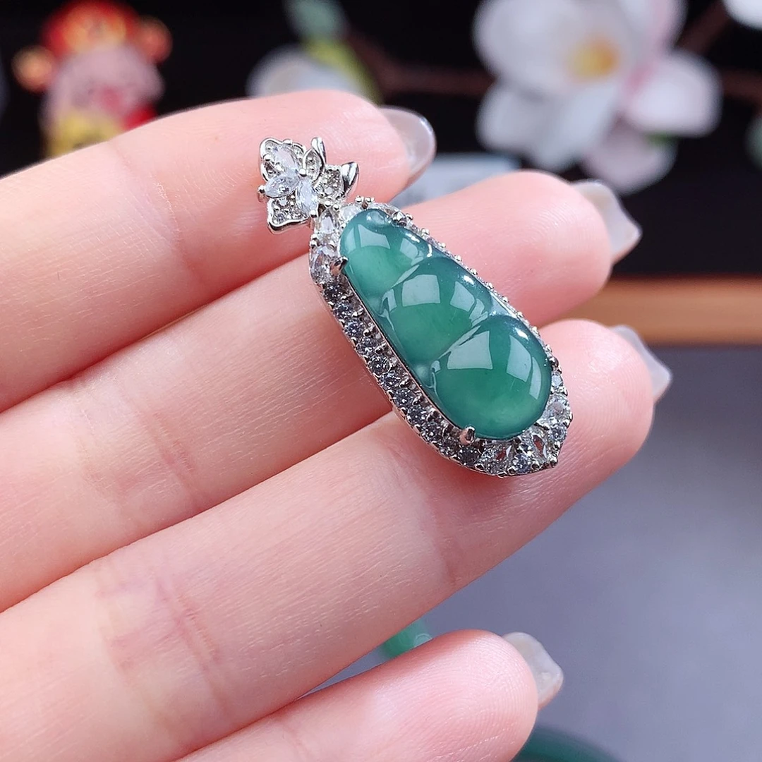 翡翠手镯（圆镯）未镶嵌