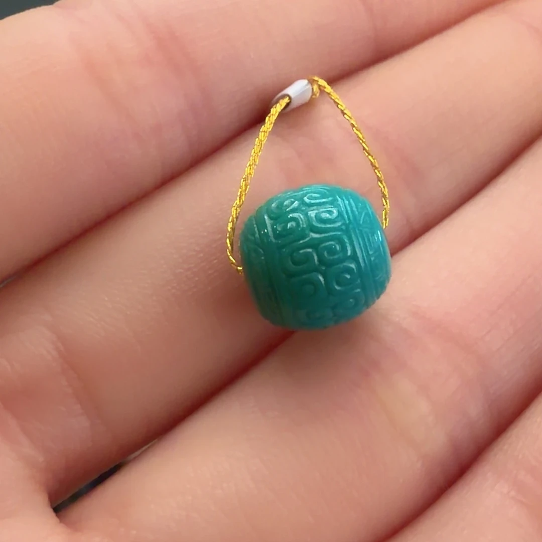 绿松石未镶嵌颈饰