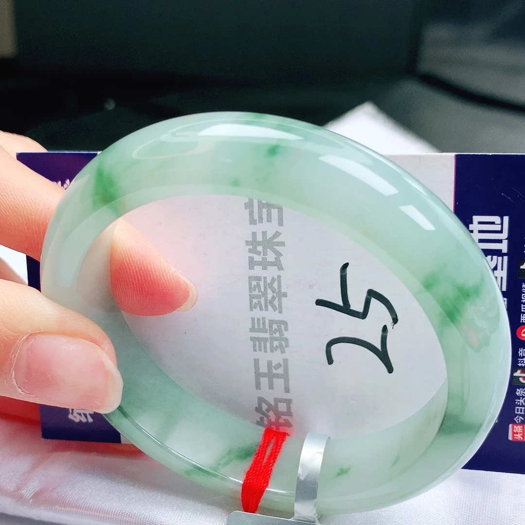 翡翠手镯未镶嵌缅甸天然a货翡翠手镯