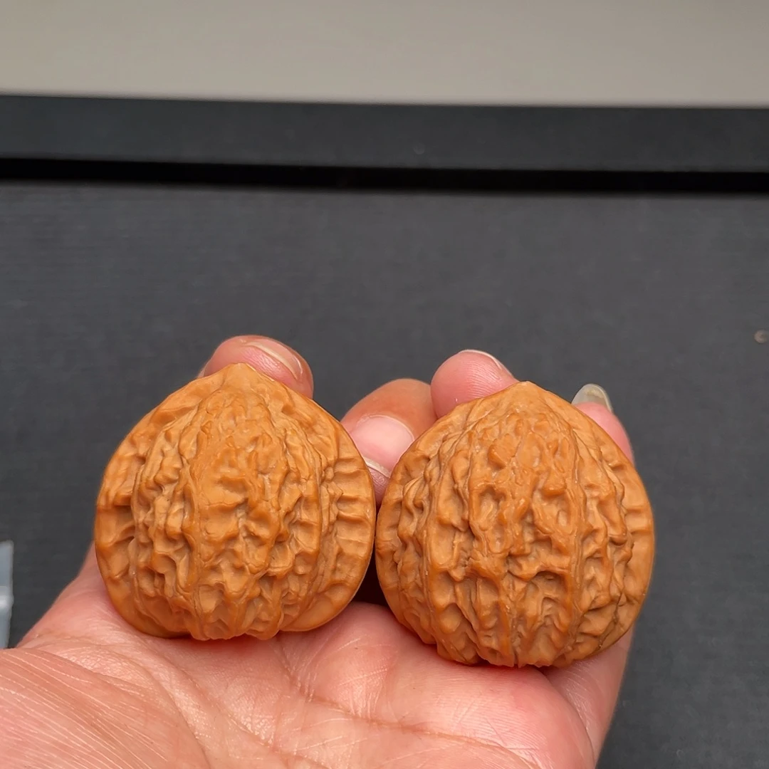 把件猴头核桃38×36全品头茬金牛狮子头XM3510