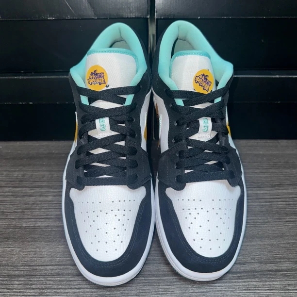 AJ1郭艾伦 43码配盒 成色极新
