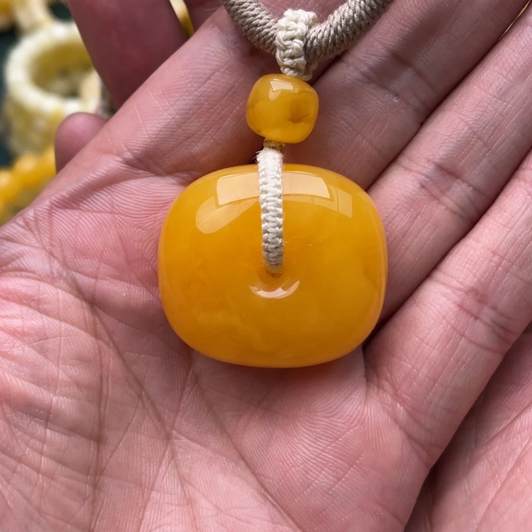 蜜蜡珠宝奇石未镶嵌M****1加一条黑绳
