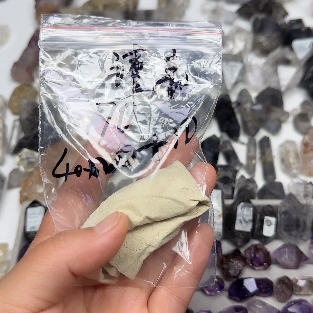 谨***行未镶嵌珠宝半成品水晶